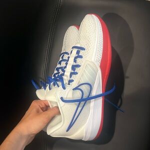 Nike Basketball/volleyball shoes W 9.5/ M 8